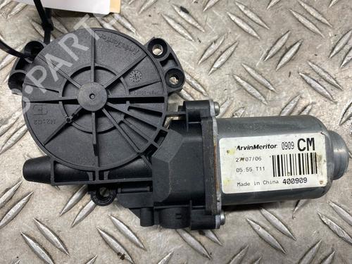 Left rear window motor HYUNDAI SANTA FÉ II (CM) 2.2 CRDi 4x4 | BP27499233E23 