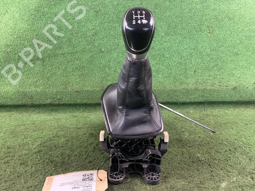 Used Gear lever FORD FIESTA VII (HJ, HF) 1.1 Ti-VCT (70 hp) 19650860