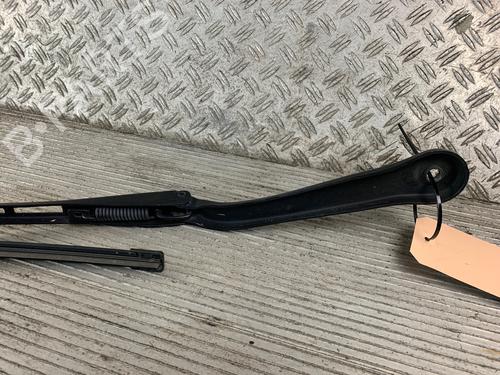 Front windshield wiper arm BMW 3 Touring (E91) 330 d | BP16366453C143 