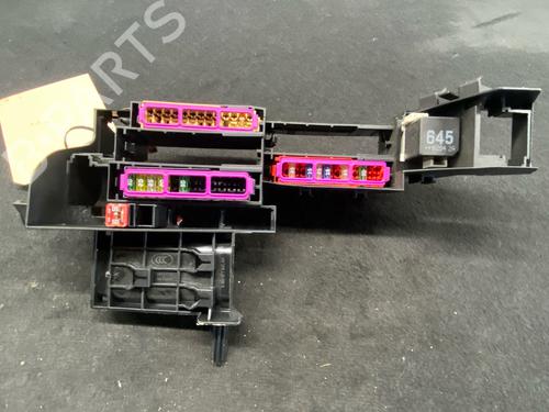 Used Fuse box Fuse box AUDI A4 B9 Avant (8W5, 8WD) 2.0 TDI (150 hp) 33182641 33182641