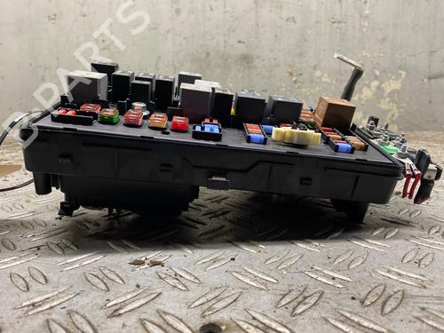 Fuse box OPEL INSIGNIA A (G09) 2.0 CDTI (68) | BP30975249E1