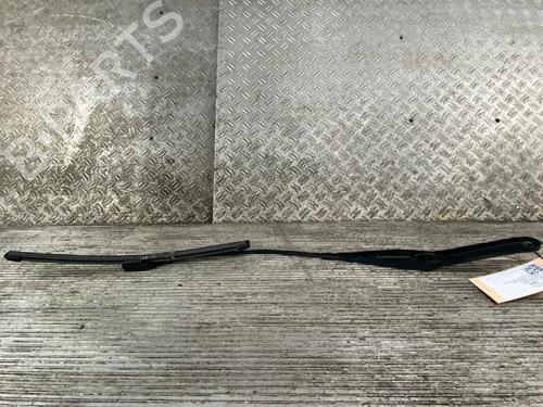Used Front windshield wiper arm FORD FIESTA VI (CB1, CCN) 1.25 (60 hp) 17713203