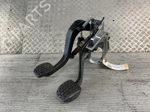Used Pedal BMW 3 (E90) 325 d (197 hp) 13089537