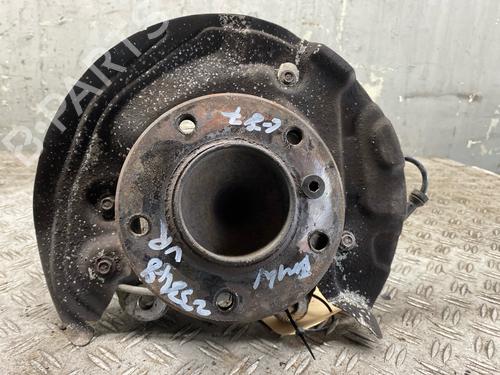 Used Right front steering knuckle Right front steering knuckle BMW 1 (E87) 120 d (177 hp) 36406124 36406124