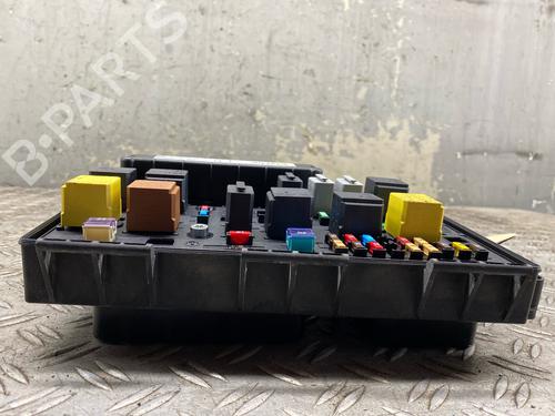 Fuse box OPEL ASTRA H TwinTop (A04) 1.8 (L67) | BP37420791E1 - Image 2