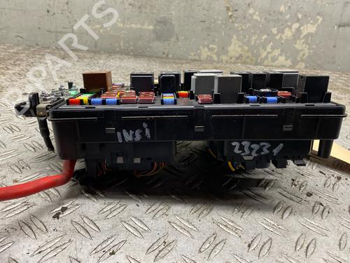 Fuse box OPEL INSIGNIA A (G09) 2.0 CDTI (68) | BP30975249E1