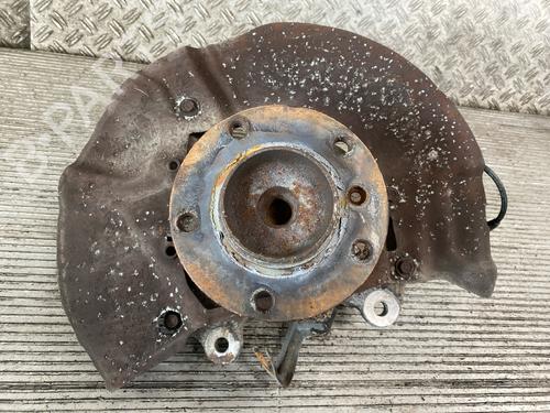 Used Left front steering knuckle BMW 5 Touring (E61) 525 d (197 hp) 17677336
