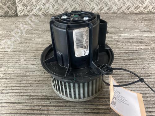 Heater blower motor MERCEDES-BENZ C-CLASS (W204) C 350 (204.056) | BP17786729M62 