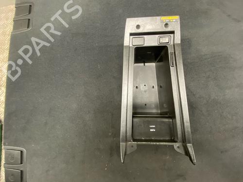 Used Cup/Object holder Cup/Object holder JAGUAR XJ (XJ40, XJ81) 6 3.2 24V (199 hp) 34004243 34004243