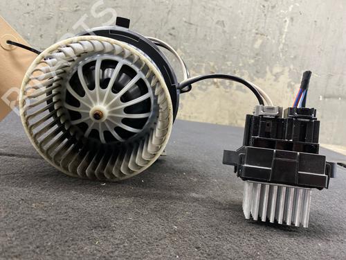 Heater blower motor OPEL CASCADA (W13) 1.6 SIDI (67) | BP37219636M62 - Image 6