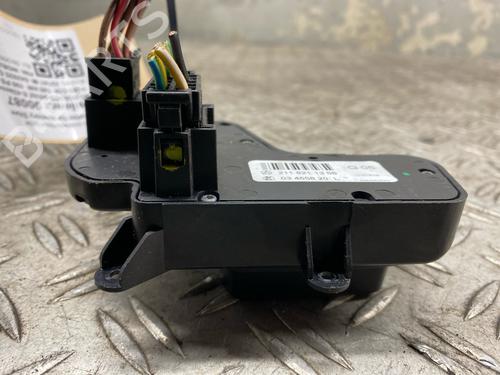 Switch MERCEDES-BENZ E-CLASS T-Model (S211) E 280 T CDI (211.220) | BP29556026I30 