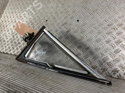 Front right quarter glass MERCEDES-BENZ /8 (W114) 230.6 (114.015) | BP15508802C112 