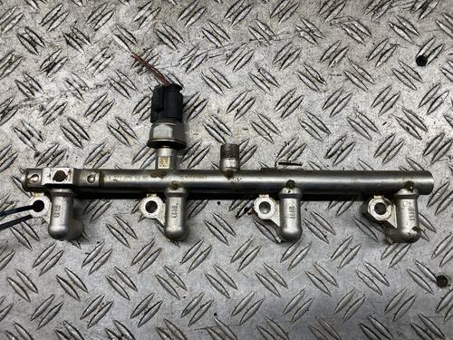 Einspritzleiste für MERCEDES-BENZ C-CLASS T-Model (S204) C 180 CGI (204.249) (156 hp) 30698625