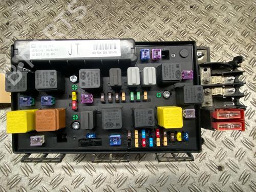 Used Fuse box OPEL ASTRA H Estate (A04) 1.3 CDTI (L35) (90 hp) 29813584