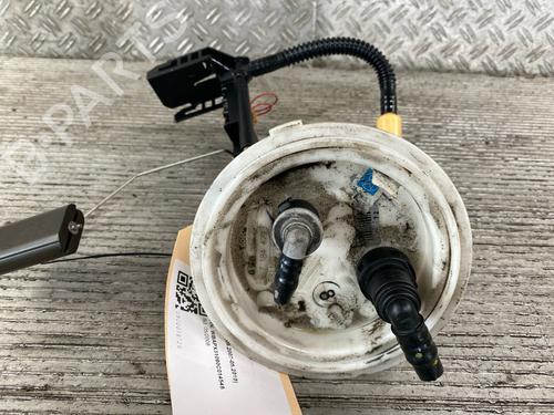 Used Fuel pump BMW 5 Touring (E61) 520 d (177 hp) 19328916