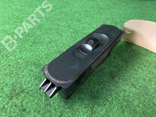 Used Right front window switch Right front window switch MERCEDES-BENZ SPRINTER 3,5-t Van (B906) 316 CDI (906.631, 906.633, 906.635, 906.637) (163 hp) 10565748 10565748