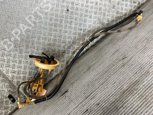 Used Fuel pump BMW 3 Touring (E91) 320 d (163 hp) 16836204