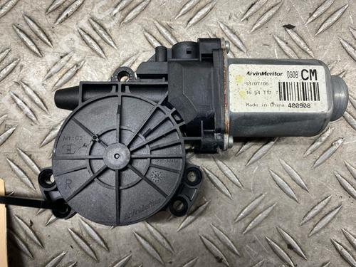 Right rear window motor HYUNDAI SANTA FÉ II (CM) 2.2 CRDi 4x4 | BP27499235E22