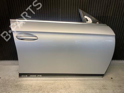 Used Right front door MERCEDES-BENZ CLS (C219) CLS 350 (219.357) (292 hp) 22316674