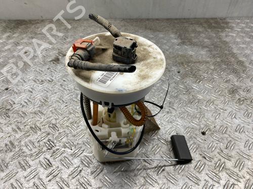 Used Fuel pump OPEL AGILA (B) (H08) 1.2 (F68) (86 hp) 23530189