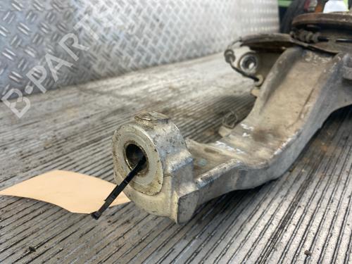 Right front steering knuckle JEEP GRAND CHEROKEE III (WH, WK) 3.0 CRD 4x4 | BP21843560M26 