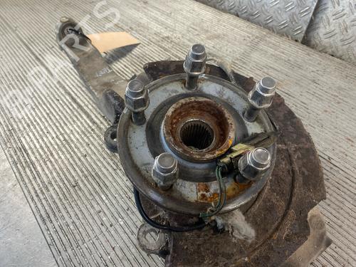 Right front steering knuckle JEEP GRAND CHEROKEE III (WH, WK) 3.0 CRD 4x4 | BP21843560M26 