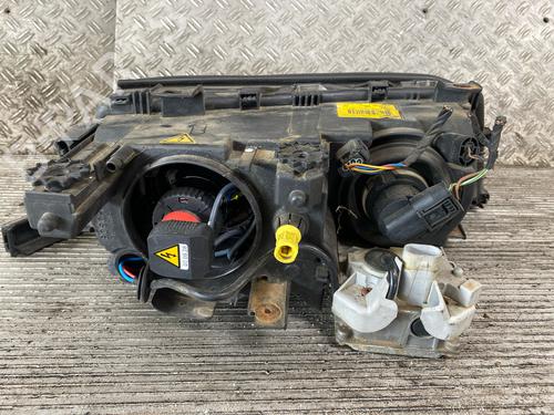 Left headlight BMW 3 Touring (E46) 320 d | BP17704453C28 