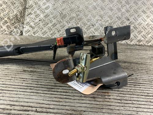 Hand brake CITROËN C4 I (LC_) 1.6 HDi | BP16821671I18 