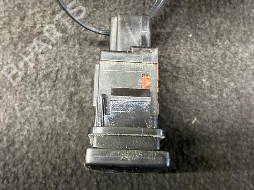 Switch TOYOTA RAV 4 III (_A3_) 2.2 D 4WD (ALA30_, ALA30R) | BP33845261I30 - Image 2