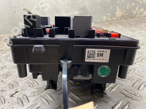 Fuse box OPEL INSIGNIA A (G09) 2.0 CDTI (68) | BP30975249E1