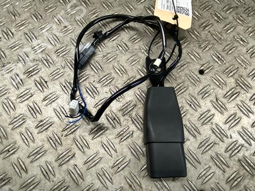 Used Seat buckle MITSUBISHI ASX (GA_W_) 1.6 MIVEC (GA1W) (117 hp) 28115899