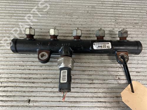 Used Injection rail FIAT ULYSSE (179_) 2.0 D Multijet (136 hp) 19099845
