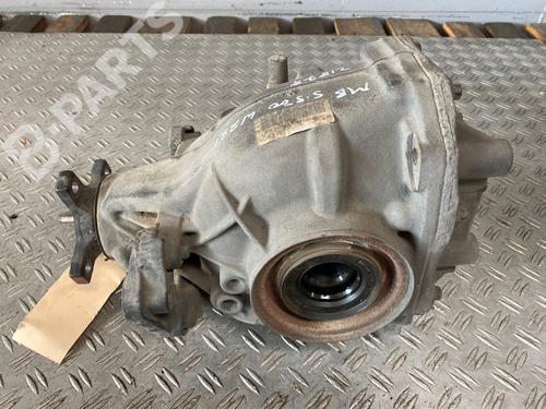 Used Rear differential Rear differential MERCEDES-BENZ S-CLASS (W221, V221) S 500 (221.071, 221.171) (388 hp) 10362438 10362438