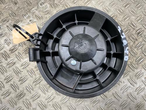 Heater blower motor NISSAN QASHQAI II (J11, J11_) 1.2 DIG-T | BP27631125M62