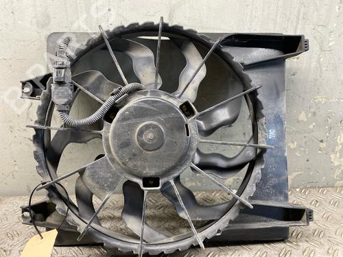 Used Radiator fan HYUNDAI SANTA FÉ II (CM) 2.2 CRDi 4x4 (155 hp) 27506037