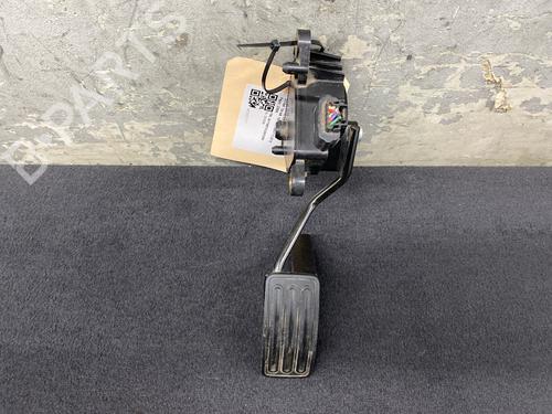 Pedal Pedal NISSAN X-TRAIL II (T31) 2.5 4x4 (169 hp) 39748907 39748907