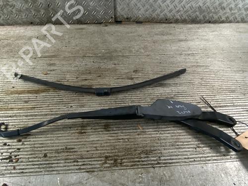 Used Front windshield wiper arm MERCEDES-BENZ C-CLASS T-Model (S204) C 200 CDI (204.207) (136 hp) 17152985