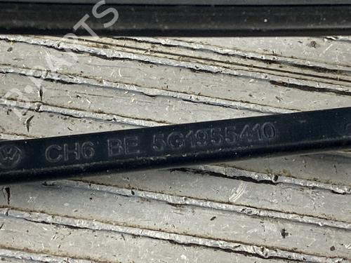 Front windshield wiper arm VW GOLF VII Variant (BA5, BV5) 1.6 TDI | BP24577795C143 