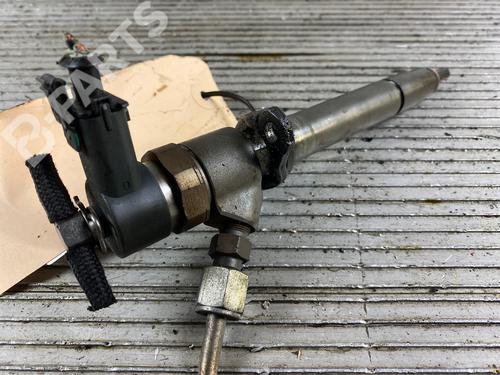 Used Injection rail Injection rail VOLVO V70 II (285) D5 (163 hp) 11112077 11112077