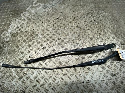 Used Front windshield wiper arm AUDI A6 C7 Avant (4G5, 4GD) 3.0 TDI (204 hp) 29282387