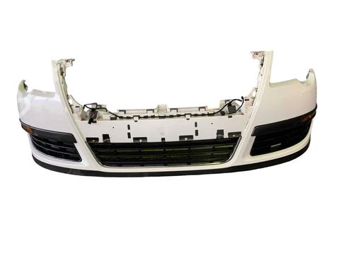 Used Front bumper VW PASSAT B6 Variant (3C5) 2.0 TDI (140 hp) 31770094
