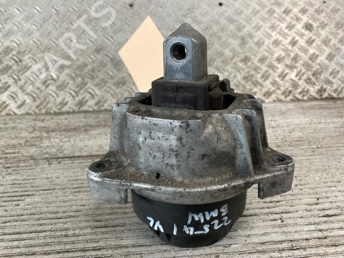 Used Engine mount BMW 7 (F01, F02, F03, F04) 750 i, Li xDrive (408 hp) 17368945