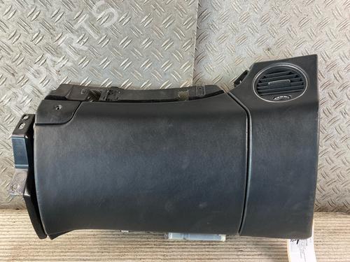 Used Glove box MERCEDES-BENZ CLS (C219) CLS 350 (219.357) (292 hp) 22180037