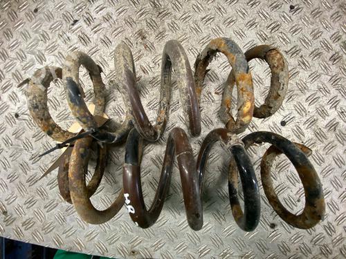 Stoßdämpferfeder für Stoßdämpferfeder TOYOTA RAV 4 III (_A3_) 2.2 D 4WD (ALA30_, ALA30R) (136 hp) 33847017 33847017