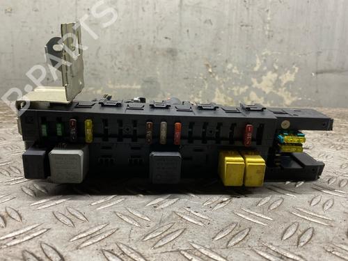 Sicherungskasten für MERCEDES-BENZ C-CLASS (W203) C 200 Kompressor (203.045) (163 hp) 31805391