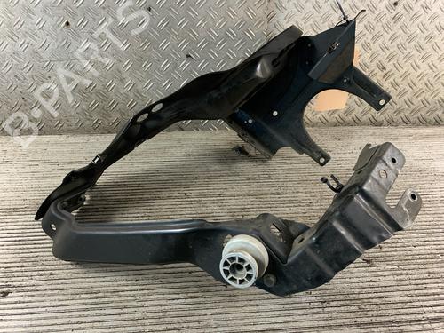 Support MERCEDES-BENZ CLS (C219) CLS 350 (219.357) | BP22195458C155 