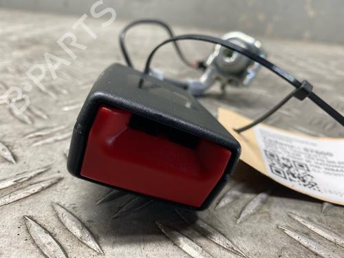 Used Seat buckle BMW 5 Touring (F11) 520 d (184 hp) 26738712