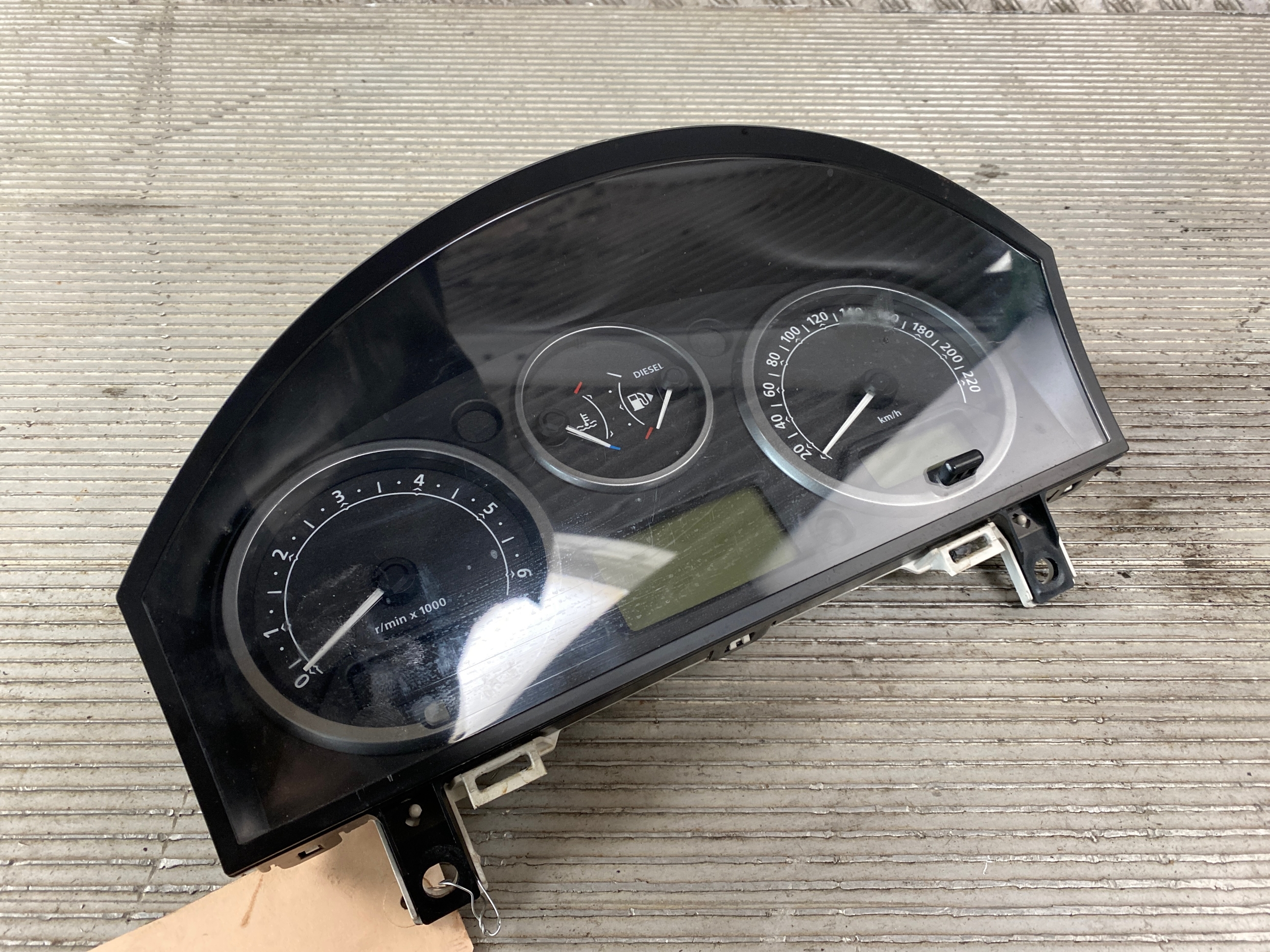 Instrument cluster LAND ROVER RANGE ROVER SPORT I (L320) 2.7 D 4x4 ...