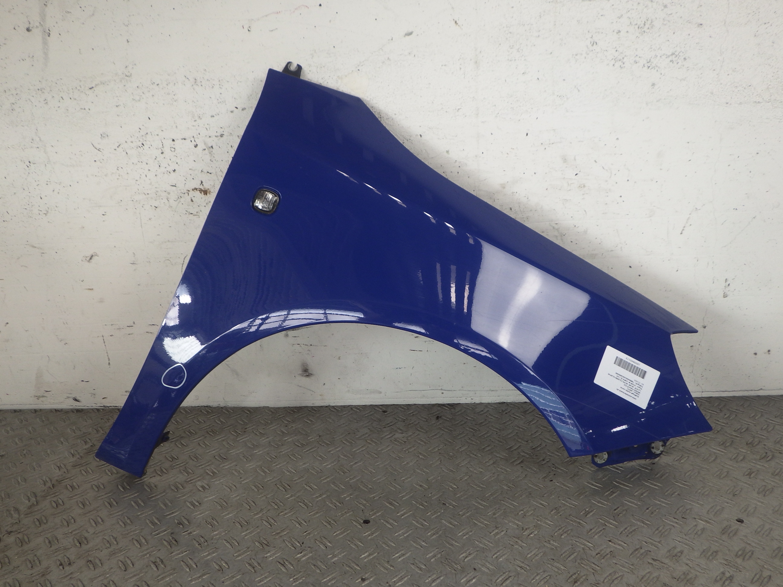 Kotflügel rechts vorne SKODA FABIA II (542) 1.2 7860477 | B-Parts 