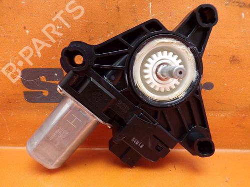 Used Right rear window motor MERCEDES-BENZ C-CLASS (W205) C 300 (205.048) (245 hp) 32837355